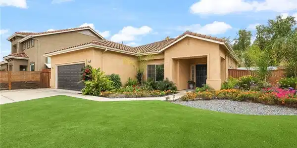 3955 Escala Cove