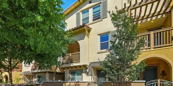 316 Fair Oaks Avenue