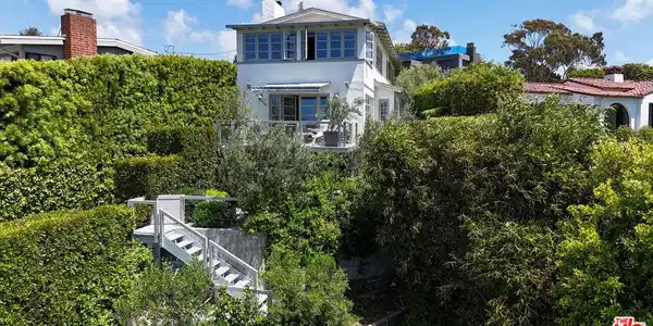 271 Amalfi Drive