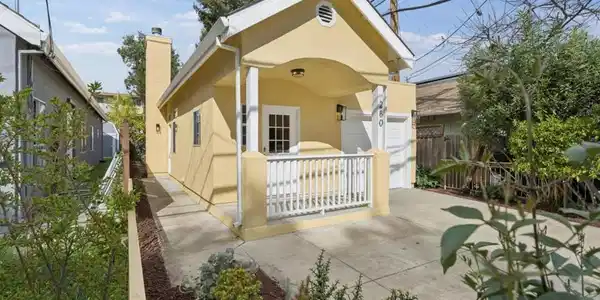 280 College Avenue