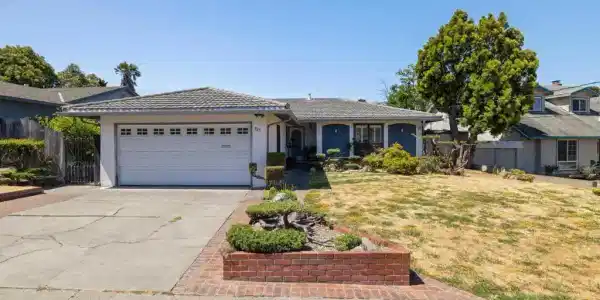925 Tara Hills Dr