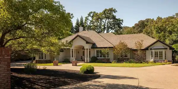 5318 Stonehurst Drive