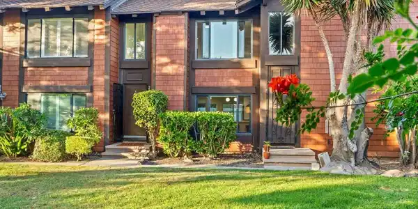 2479 Caminito Ocean