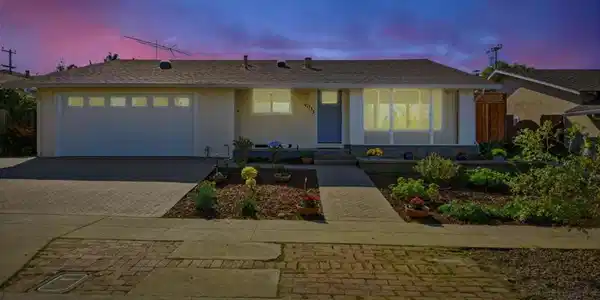 41733 Higgins Way