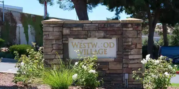 1041 Chadwick Cir