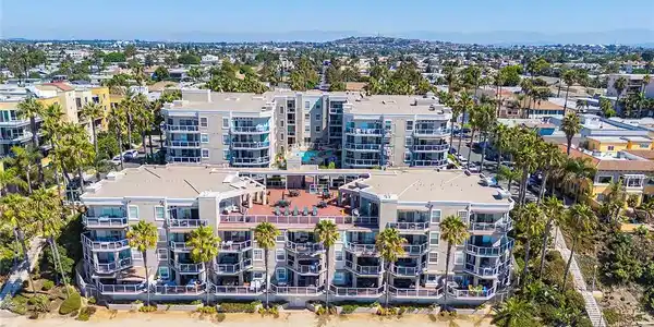 1500 E Ocean Boulevard
