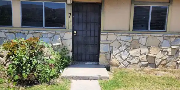7 Scottsdale Drive