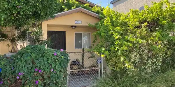 1372 Grand Avenue