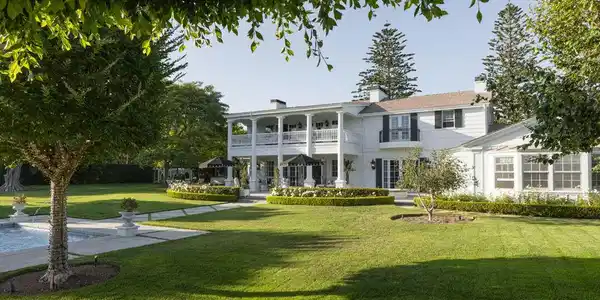 4225 Mariposa Drive