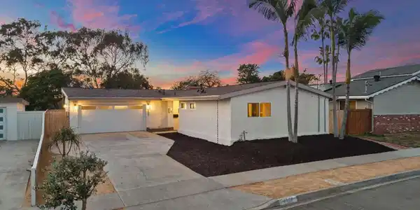4480 Mount Lindsey Avenue