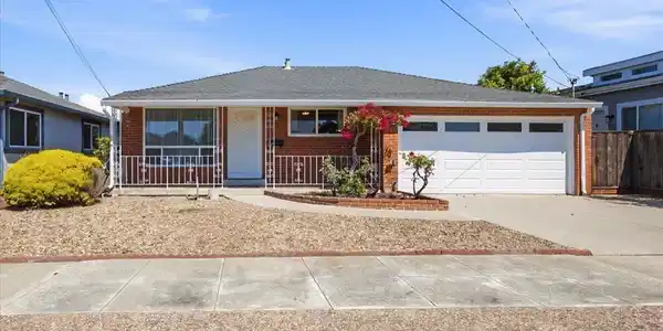701 Floresta Blvd