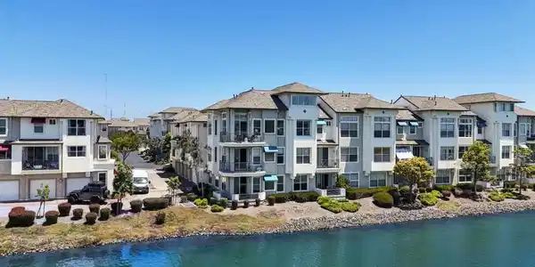 500 Baltic Circle