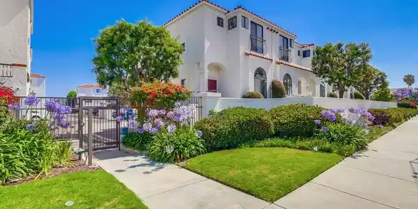 539 W 220th Street