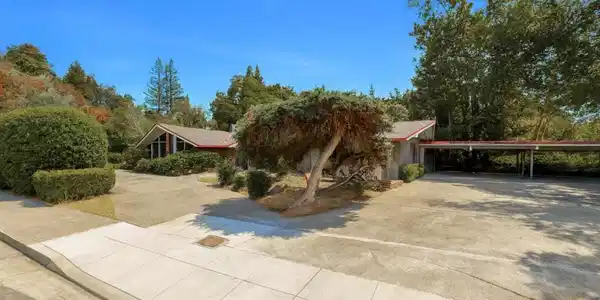 2 Campo Bello Lane