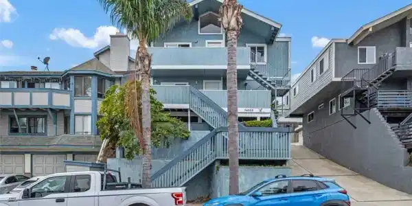 34055 Silver Lantern Street