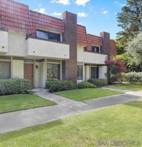 28125 Ridgecove Ct S