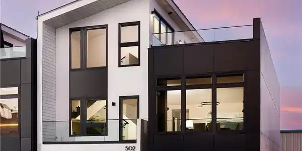 502 W Balboa Boulevard