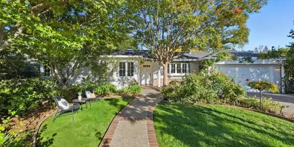 1023 Mercedes Avenue