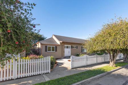613 Grandview Boulevard