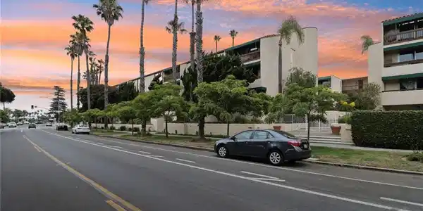 6455 La Jolla Boulevard