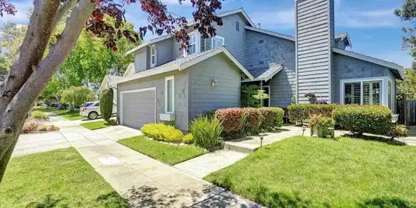 37 Clipper Drive
