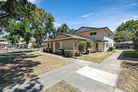 2101 Lemontree Way