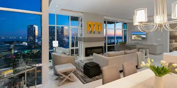 550 Front Street