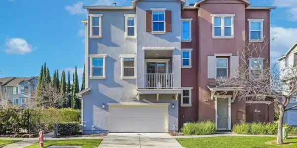 465 Bedford Loop