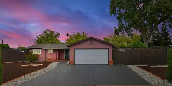 3861 Maplewood Ct