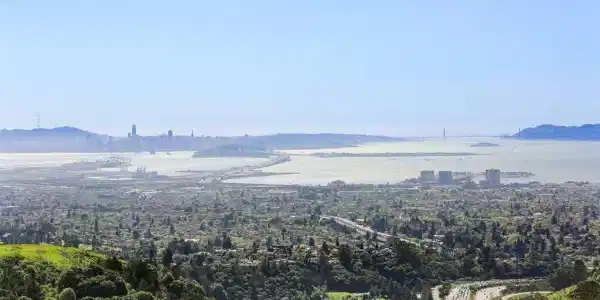 6118 Skyline Blvd