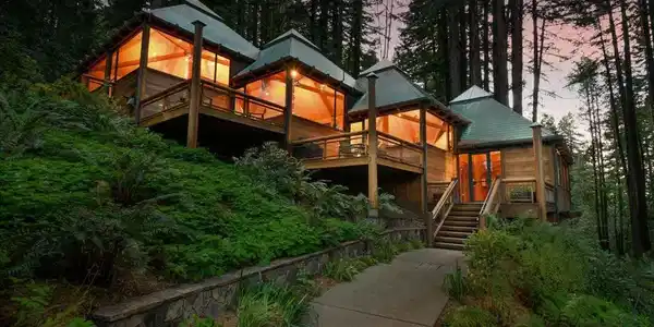 9 Summit Road