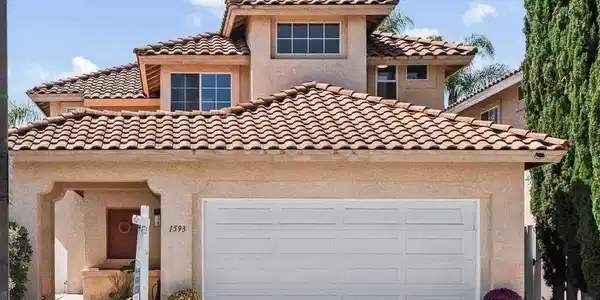 1593 Avenida Guillermo