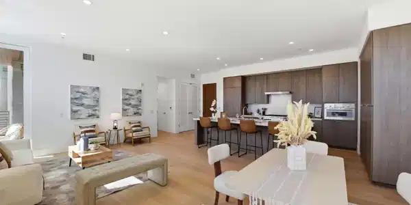 4880 El Camino Real