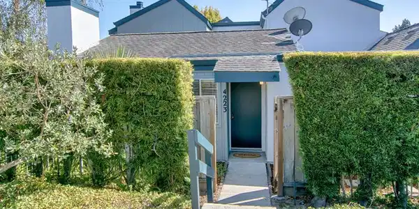 4223 Sea Pines Court