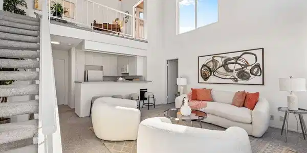 16 Quarterdeck Street