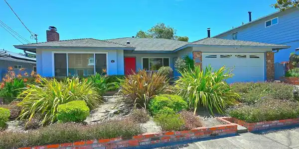 44 Oak Hill Cir