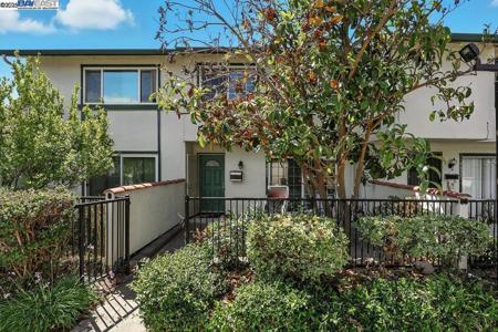 4423 Corto Monterey