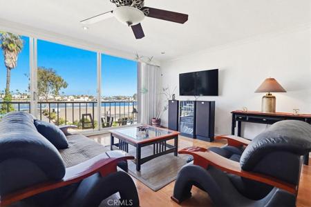 383 Bay Shore