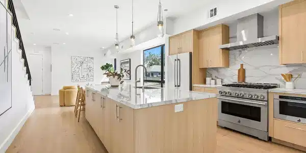 4095 Sawtelle Boulevard