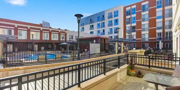450 J St