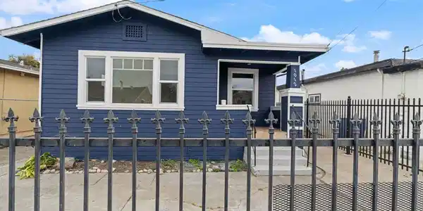 1012 72nd Ave