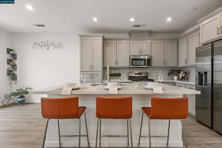 28 Springbrook Ln