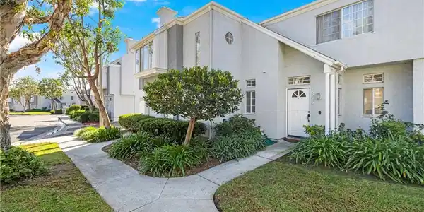 28223 Paseo El Siena