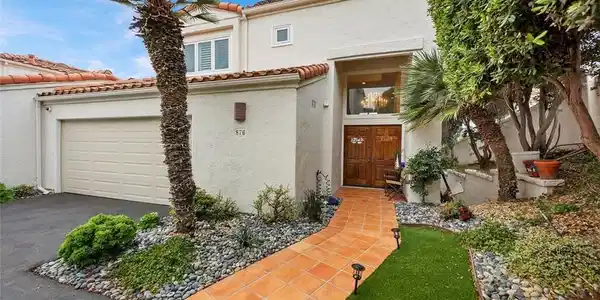 876 Cofair Court