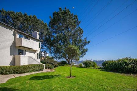 6635 Canyon Rim Row