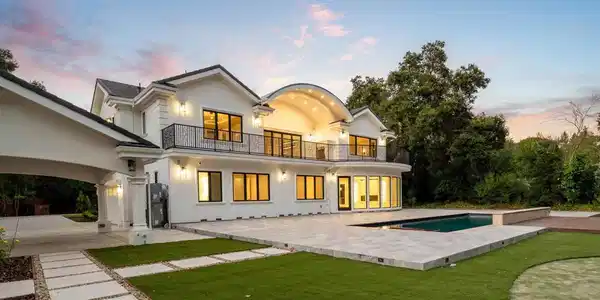 74 Middlefield Rd