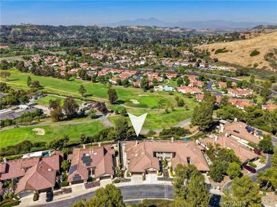 27689 Via Sequoia