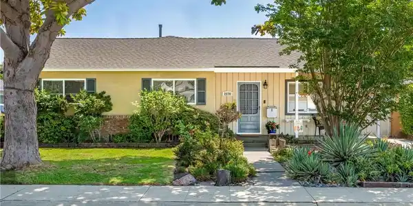 2270 Senasac Ave.