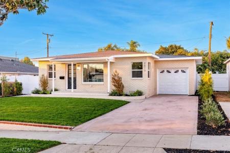 2617 Alvord Lane