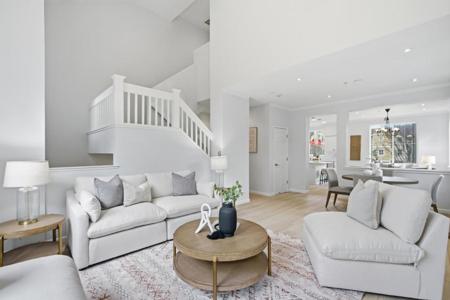 1035 Fuller Terrace